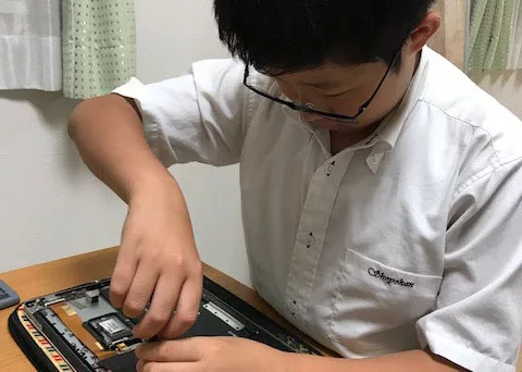英語で学ぶITレッスンの様子
